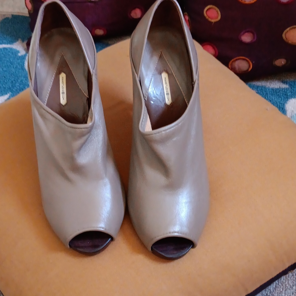 Max Studio Leather Peep Toe Pumps